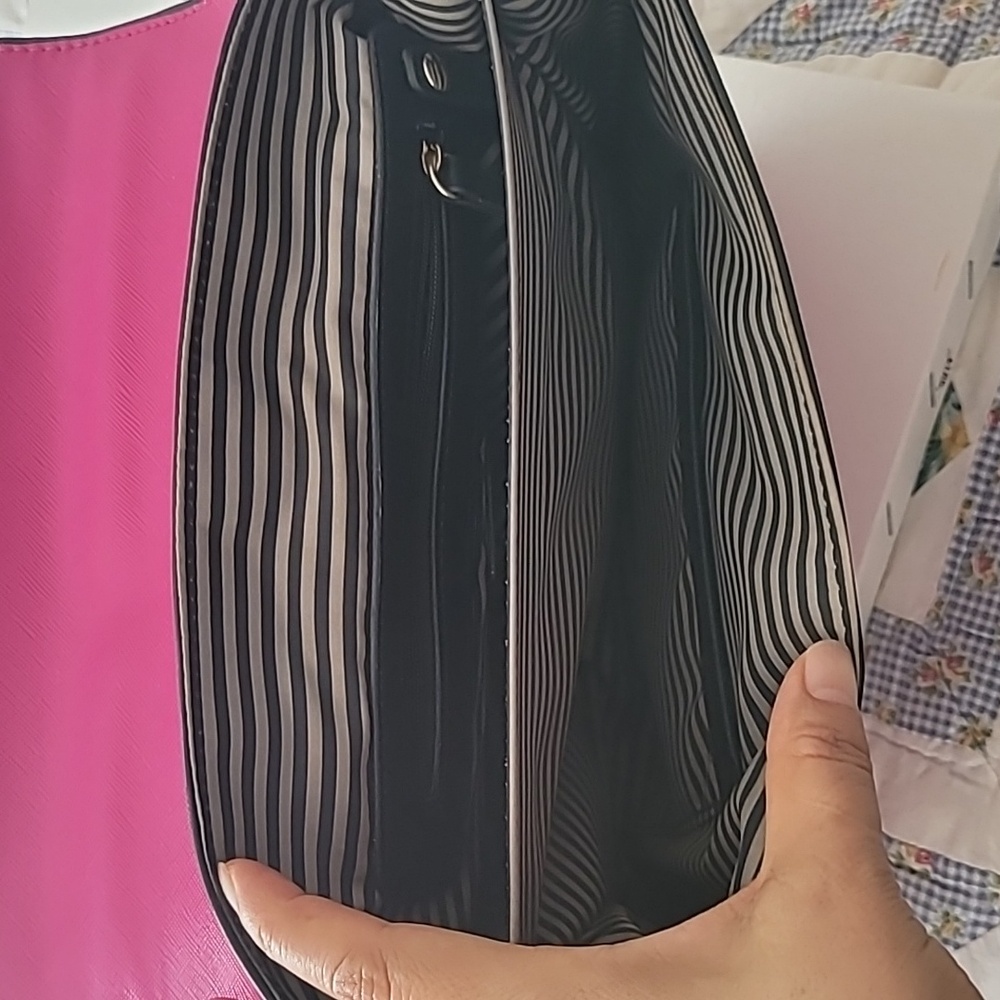 Elegant Pink Handbag - Picture 7 of 10